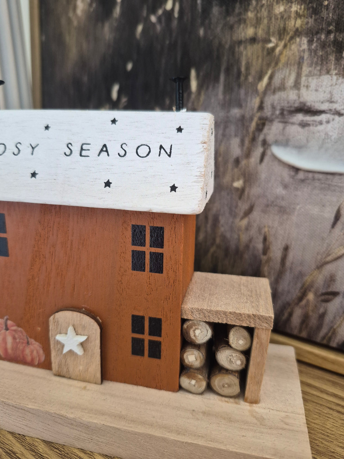 Cosy Season House