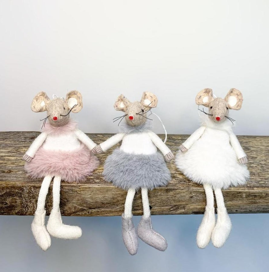 Hanging Grey Mouse